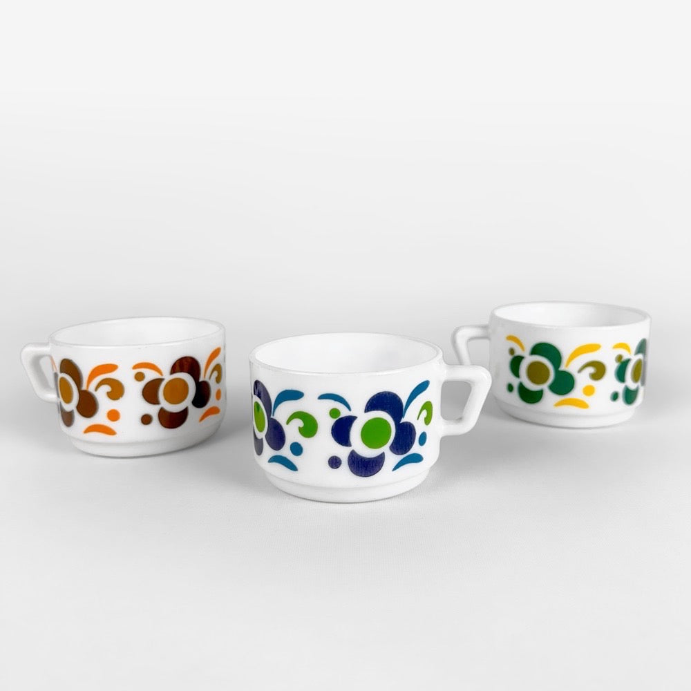 Trio de tasses Arcopal modèle Knorr années 70